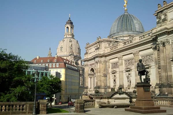 Dresden Frauenkirche und Zitronenpresse